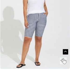 Torrid biker shorts sz 1